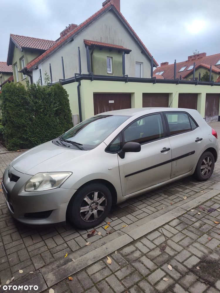 Toyota Auris 1.4 VVT-i Luna - 4