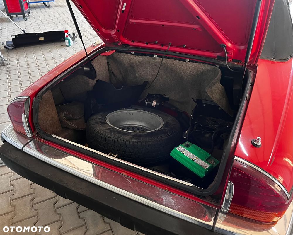 Jaguar XJS - 11