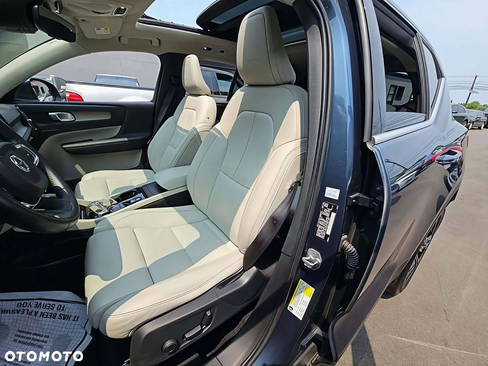 Volvo XC 40 - 5