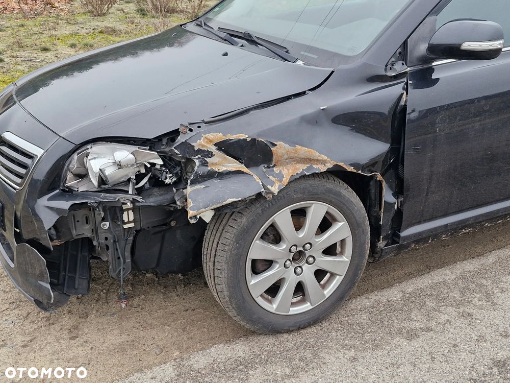 Toyota Avensis 1.8 VVT-i Combi - 8