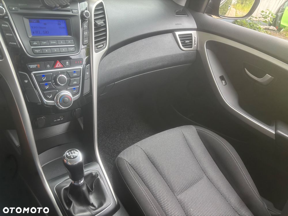 Hyundai i30 1.4 Classic + - 15