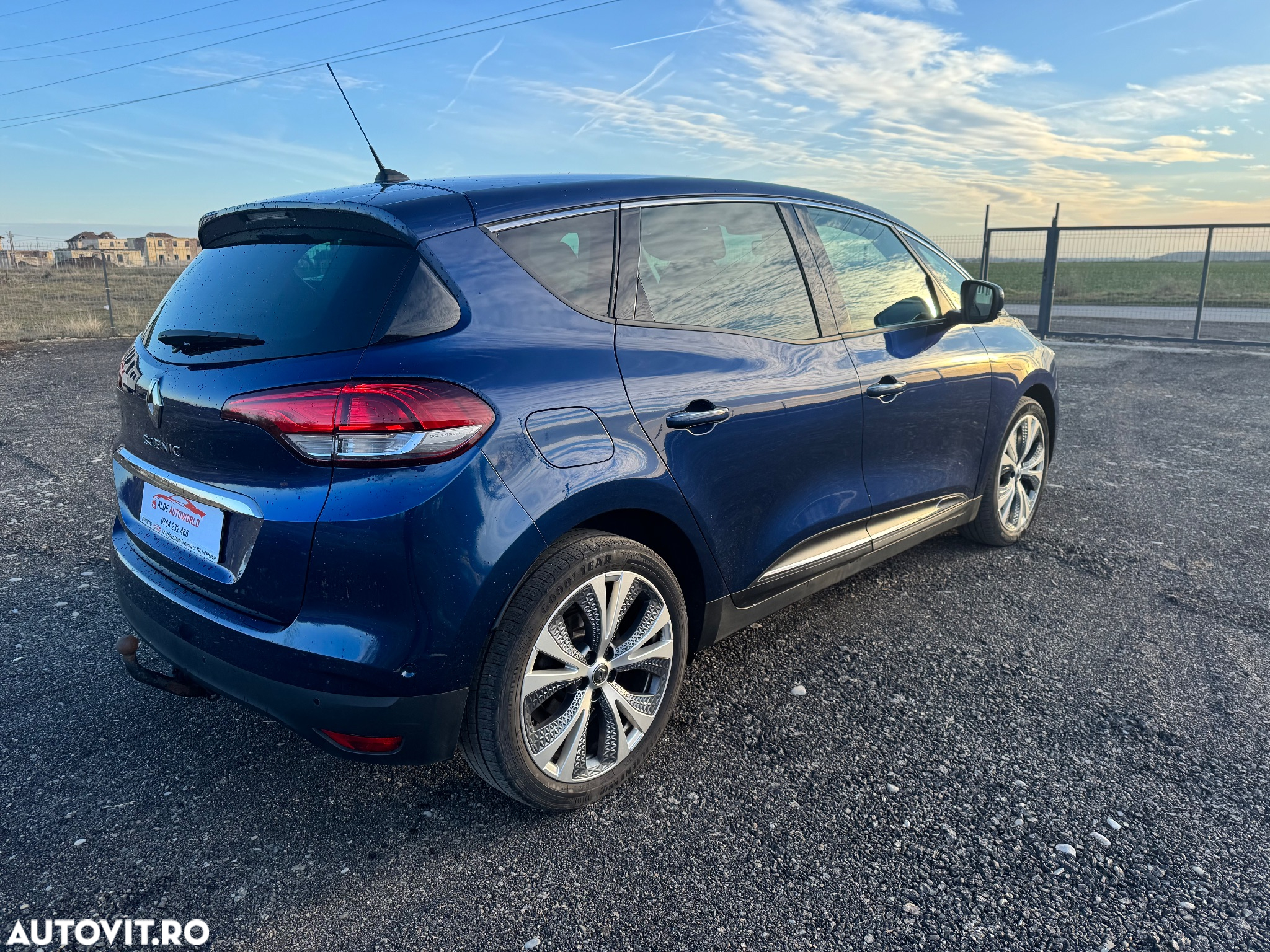 Renault Scenic - 4