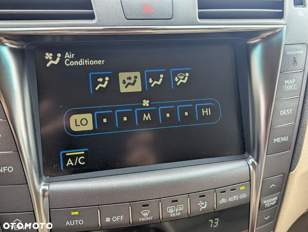 Lexus LS 460 AWD - 18