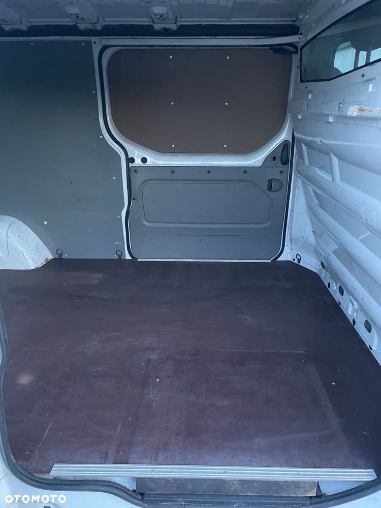 Renault Trafic - 11