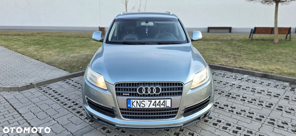 Audi Q7 - 11