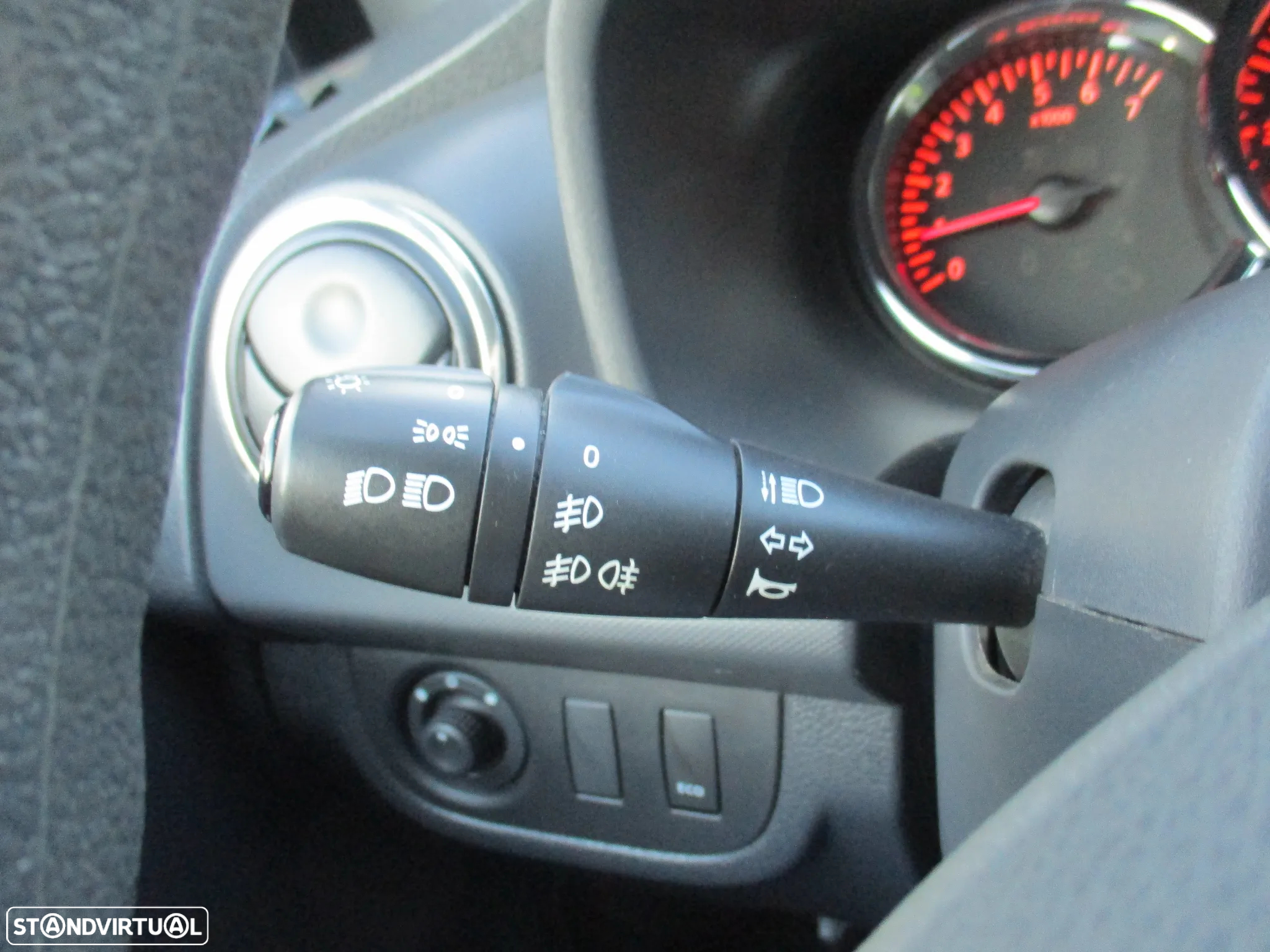 Dacia Sandero 0.9 TCe SL 10 Anos - 12