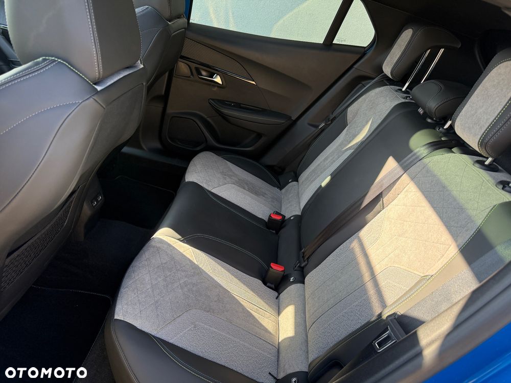 Peugeot 2008 GT+ - 14