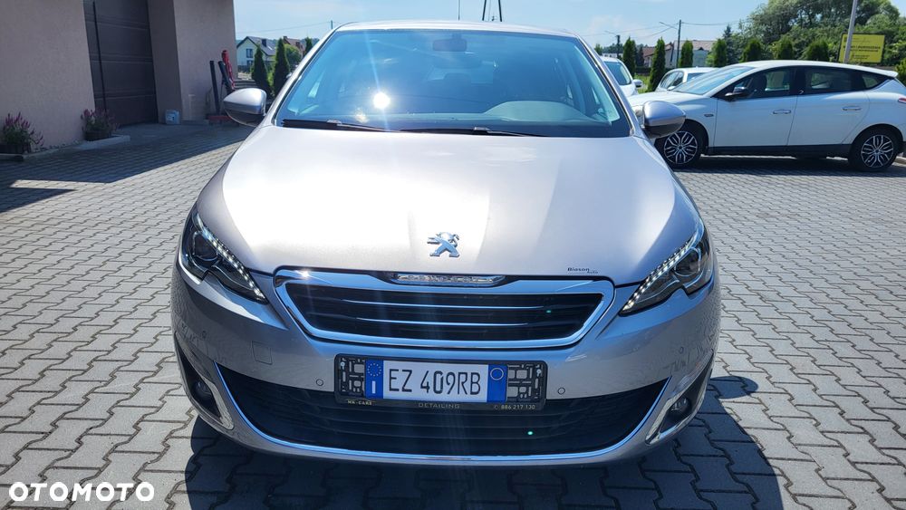Peugeot 308 1.2 PureTech Allure S&S - 2