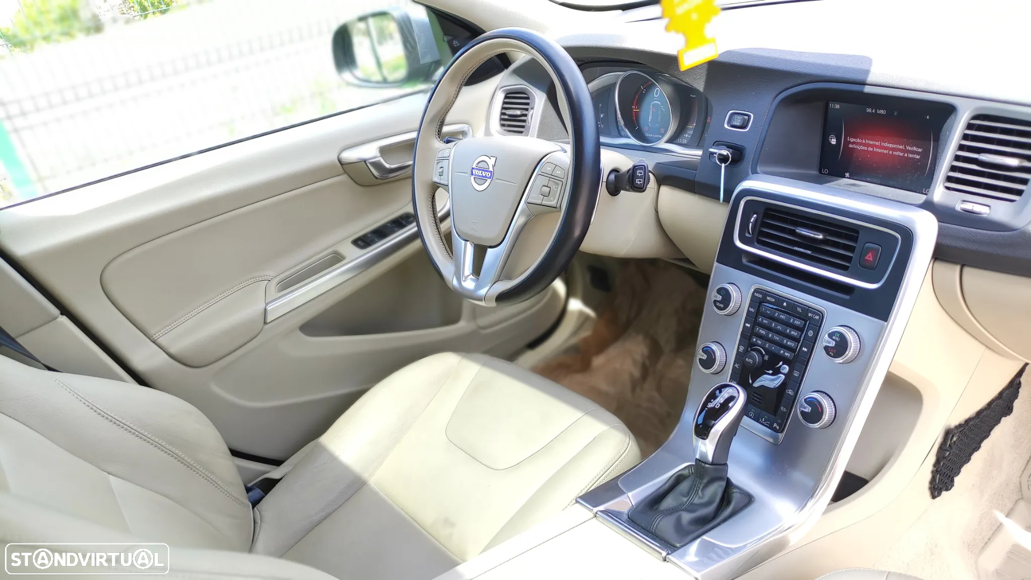 Volvo V60 2.0 D3 Summum Geartronic - 12