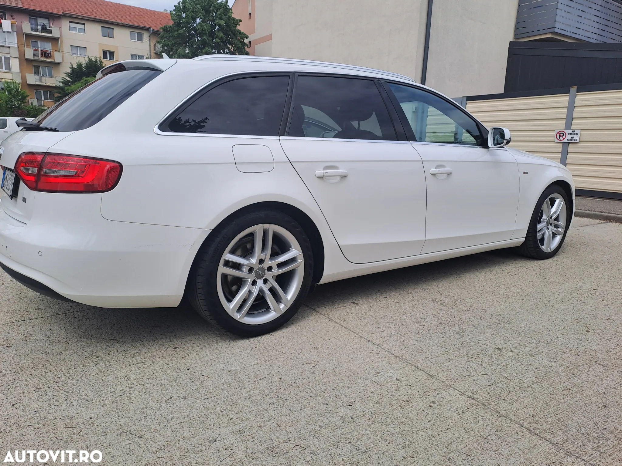 Audi A4 Avant 2.0 TDI DPF Attraction - 5