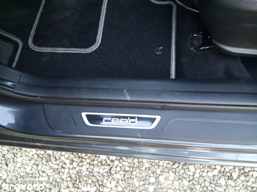 Kia Ceed 1.6 CRDi XL - 11