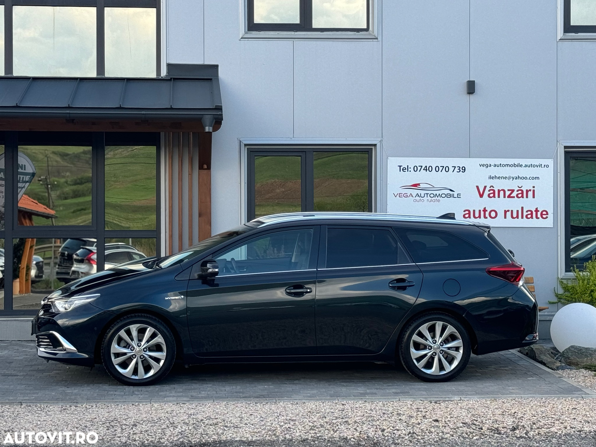 Toyota Auris 1.8 L VVT-i Hybrid Sol - 6