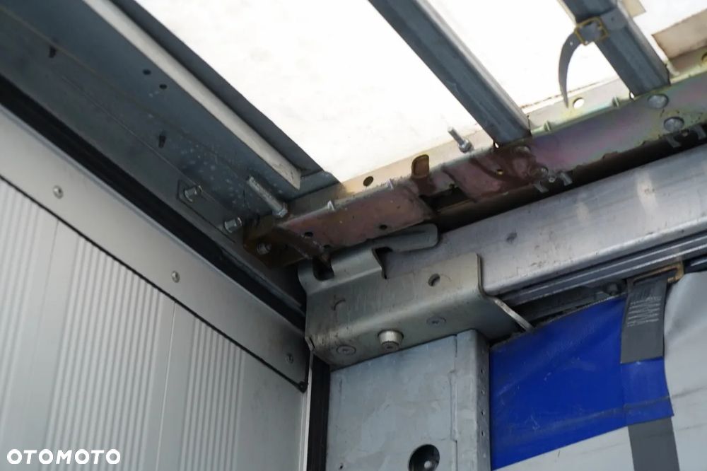 Schmitz Cargobull FIRANKA / STANDARD / KOSZ NA PALETY / OŚ PODNOSZONA / PLANDEKA ZBROJONA - 19