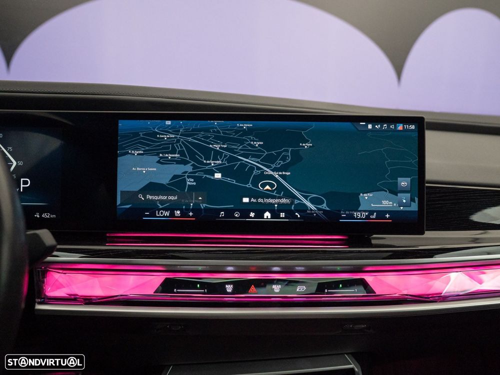 BMW i7 xDrive60 Pack Desportivo M - 34