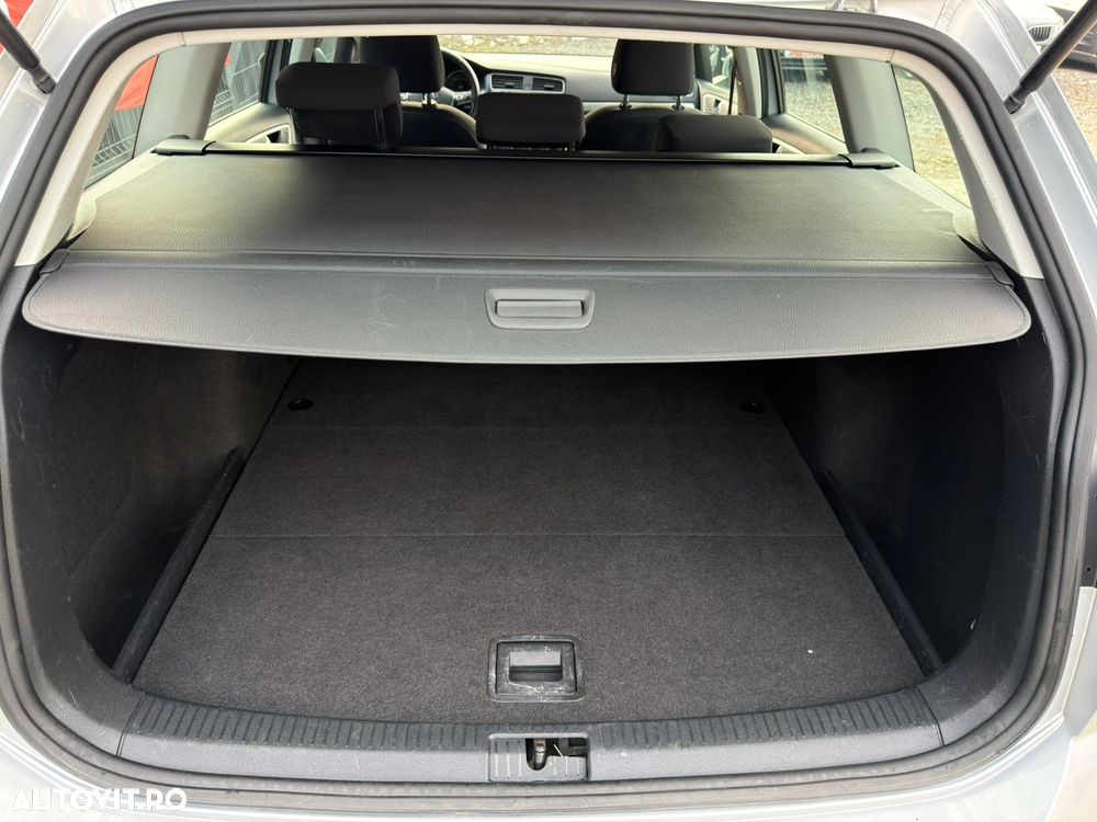 Volkswagen Golf 1.6 TDI SCR Comfortline - 27