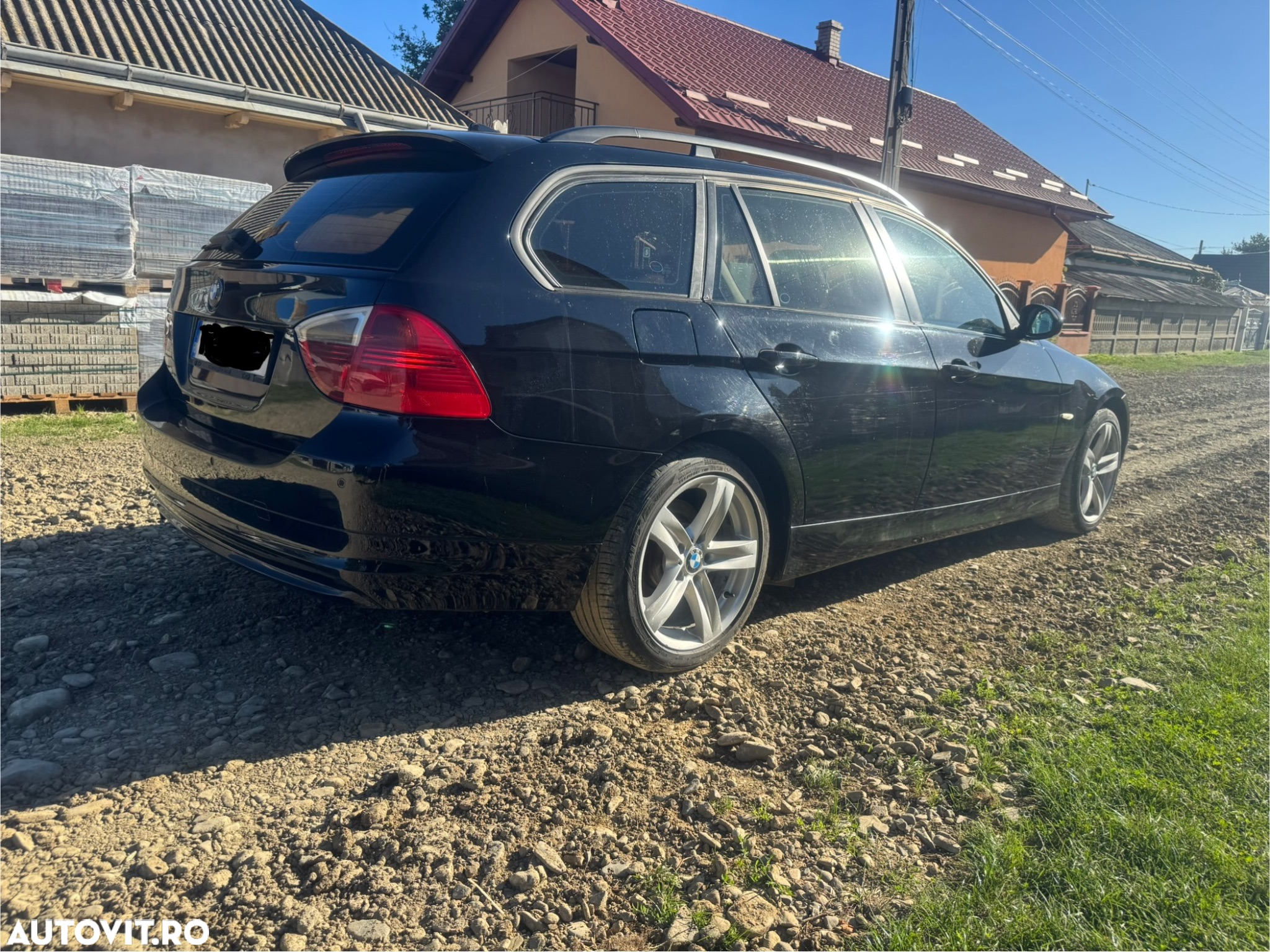 BMW Seria 3 318d Touring Advantage - 11