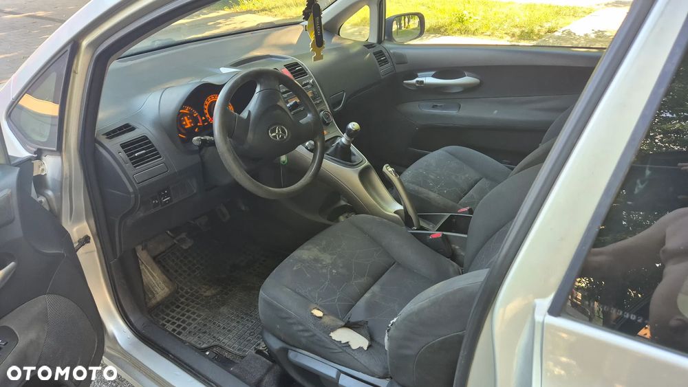 Toyota Auris 1.4 D-4D Luna - 7