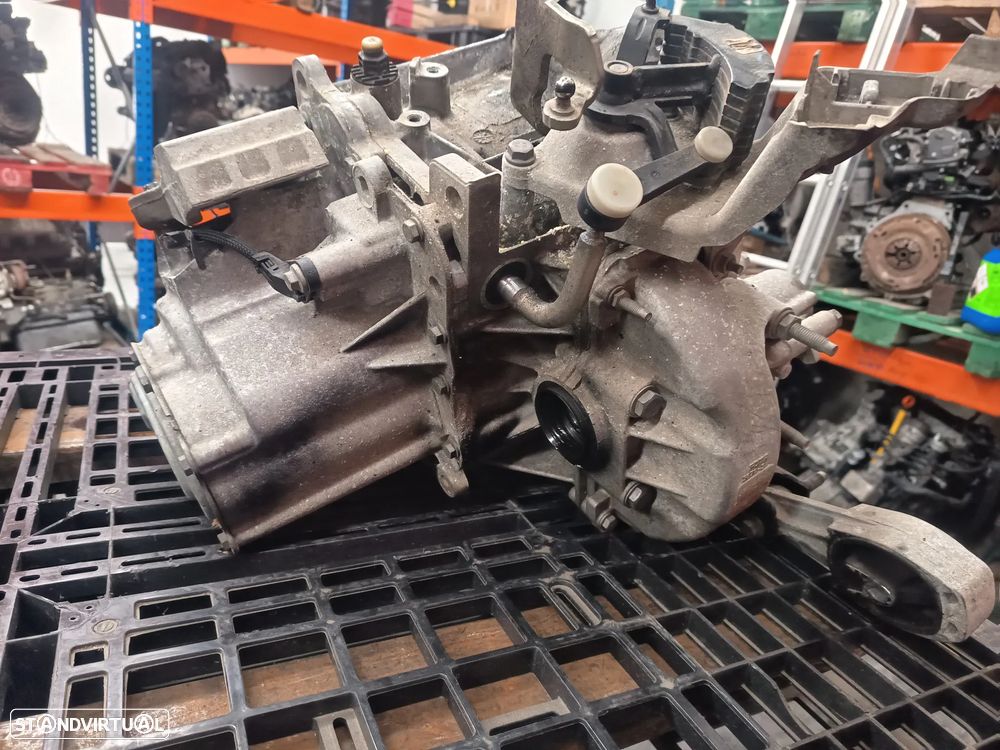 Caixa de Velocidades Citroen C3 1.5Blue-Hdi Ref: 20R102 - 4