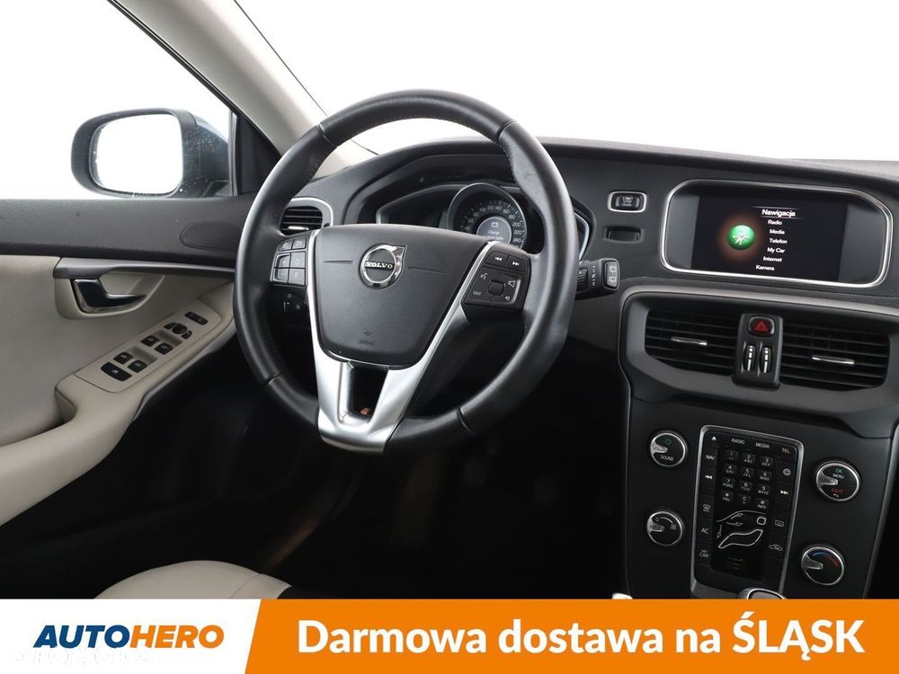 Volvo V40 Cross Country - 13