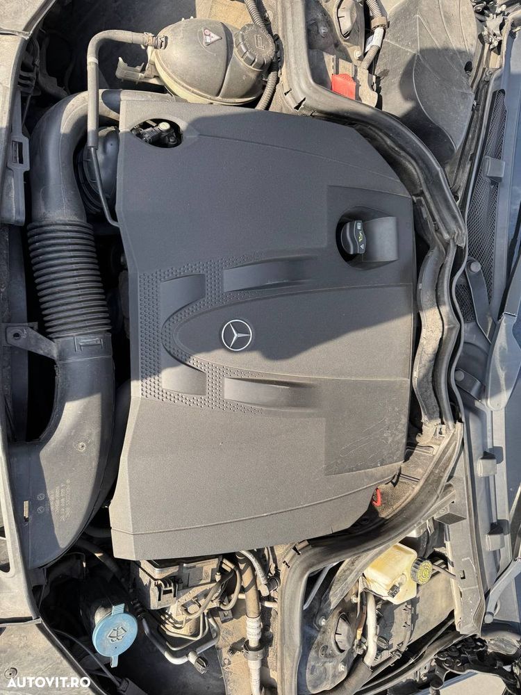 Mercedes-Benz C - 27