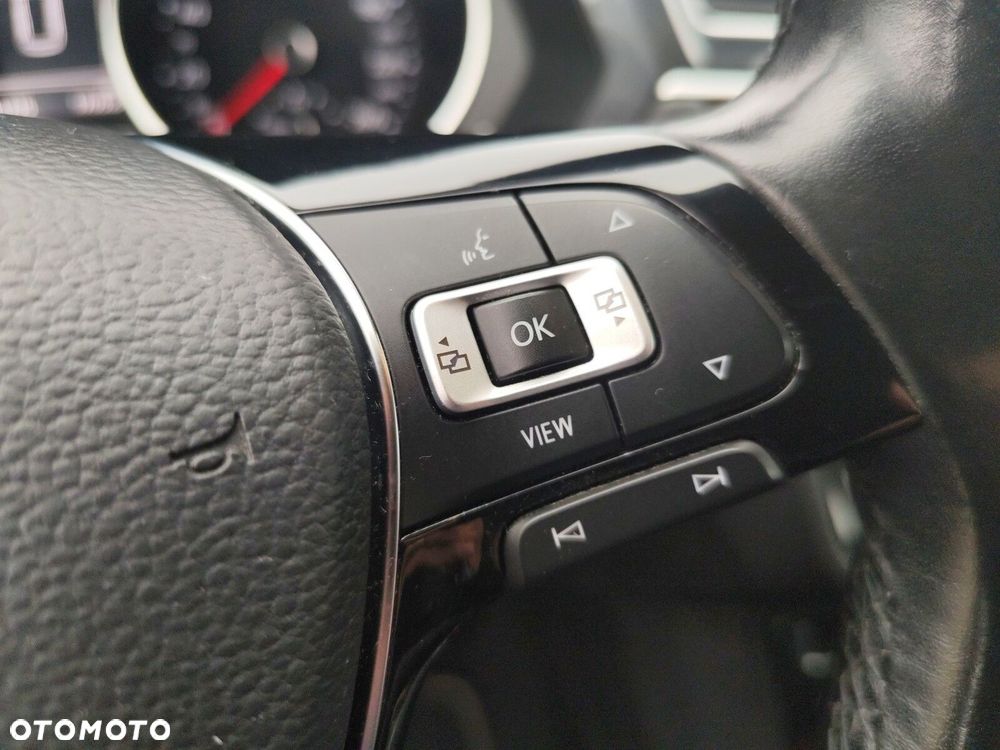 Volkswagen Tiguan - 23