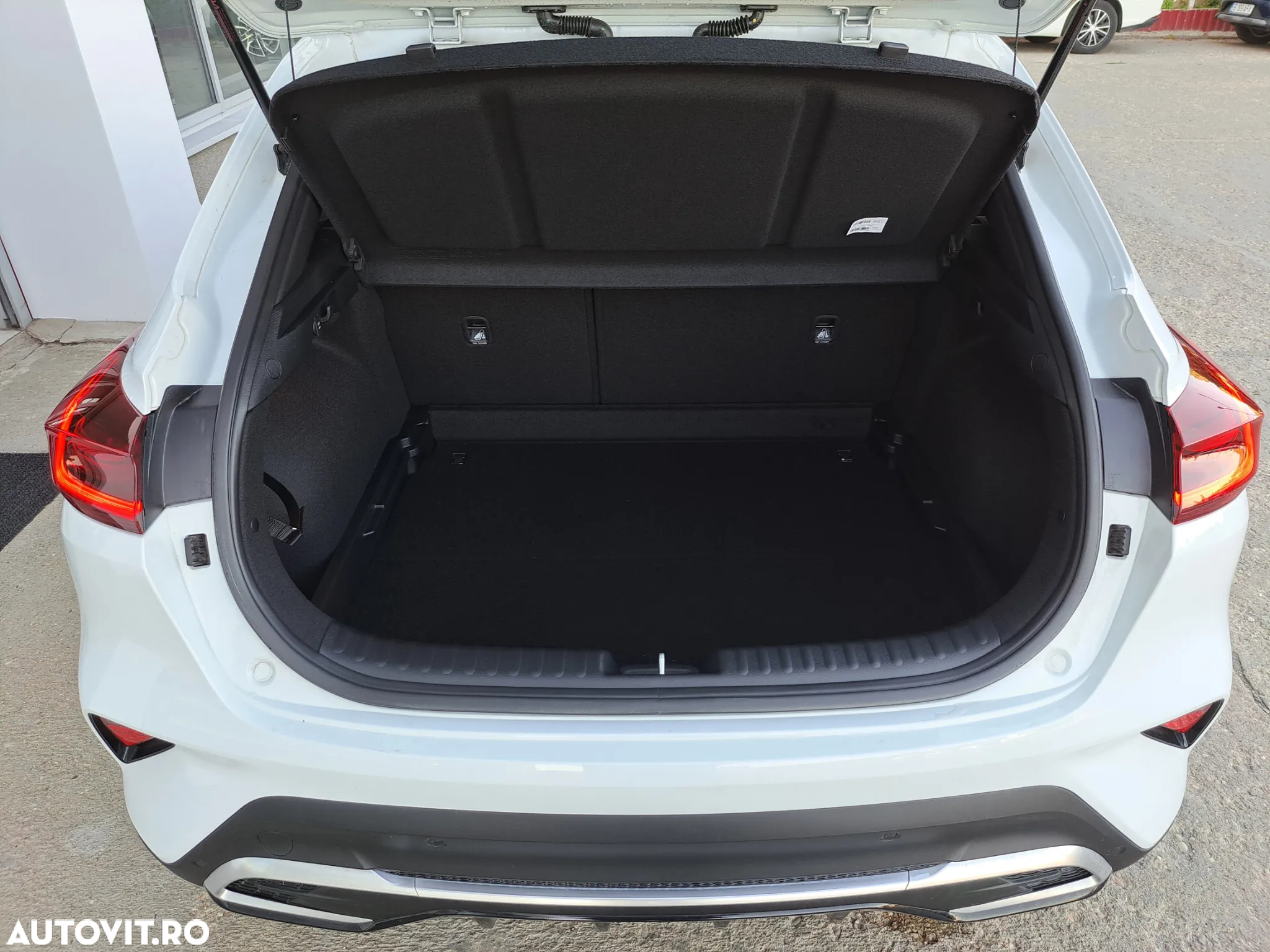 Kia XCeed 1.5 T-GDI 6MT City - 20