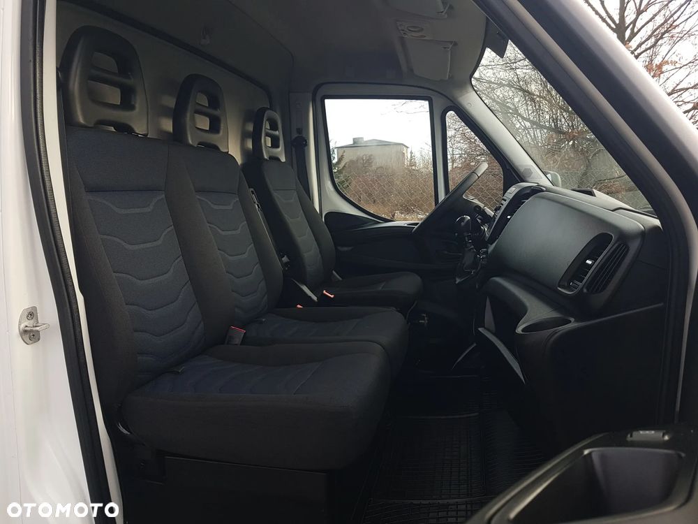 Iveco DAILY 6EP CHŁODNIA MROŹNIA IZOTERMA AGREGAT THERMO KING V-200 MAX GRZANIE ZASILANIE Z SILNIKA + ELEKTRYCZNE - 9