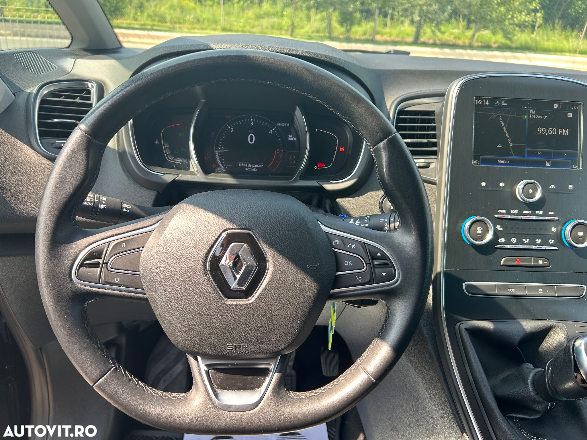 Renault Scenic BLUE dCi 120 BUSINESS EDITION - 14