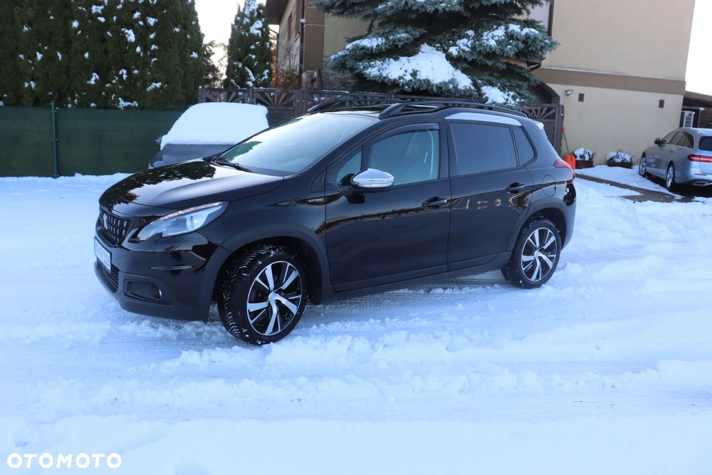 Peugeot 2008 PureTech 130 EAT8 GT Exclusive - 11
