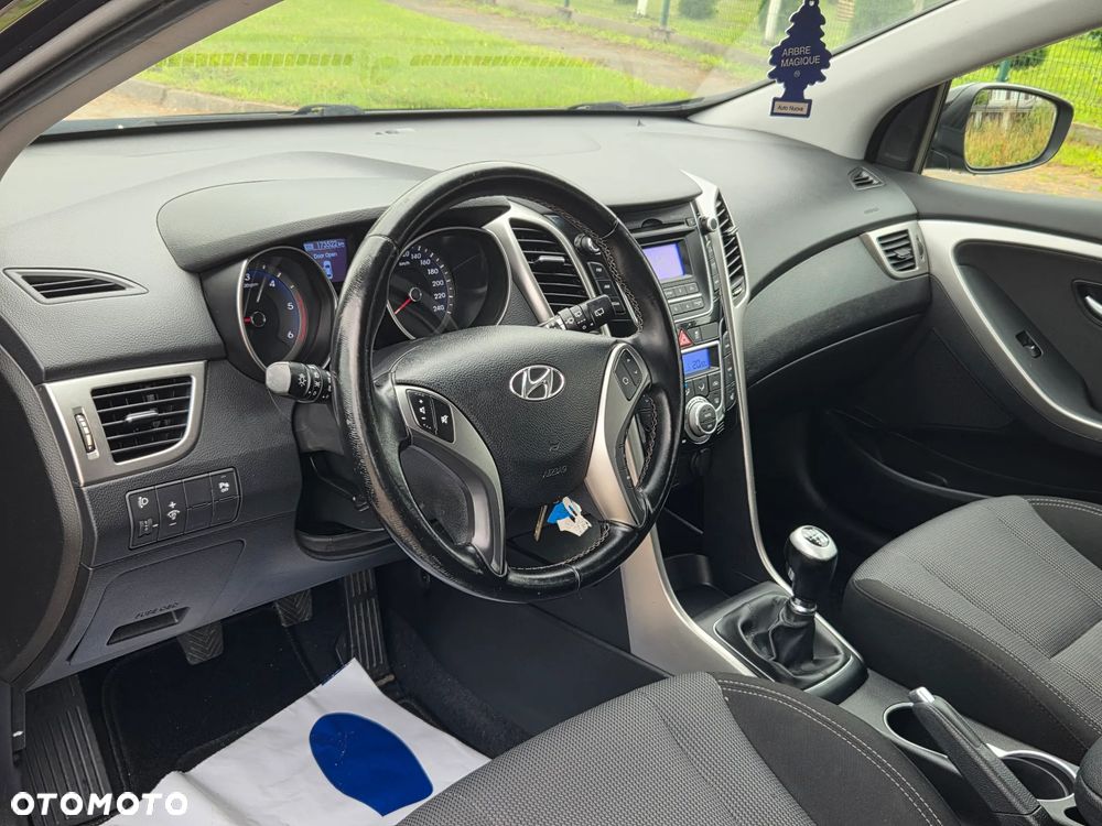 Hyundai i30 1.6 CRDi Premium - 5