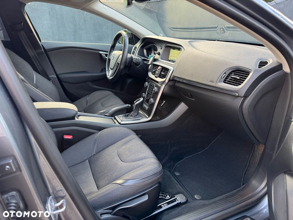 Volvo V40 Cross Country D2 Geartronic Summum - 17