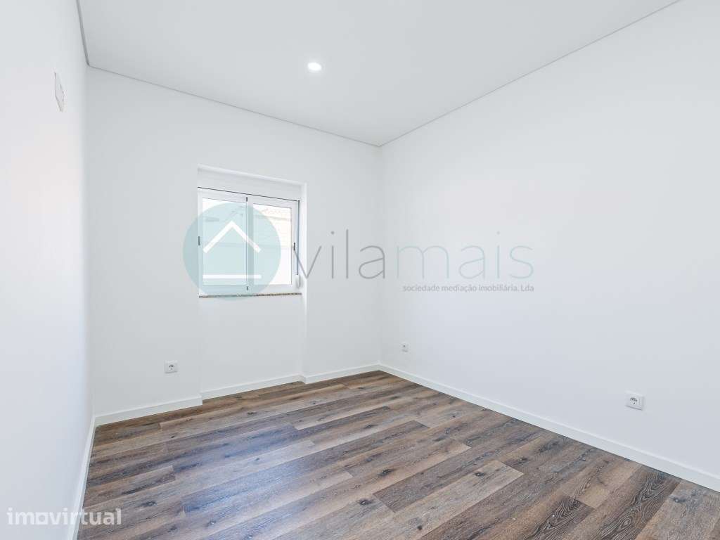 Moradia T3 Totalmente Recuperada para Arrendamento - S. Roque, Porto - Grande imagem: 2/24