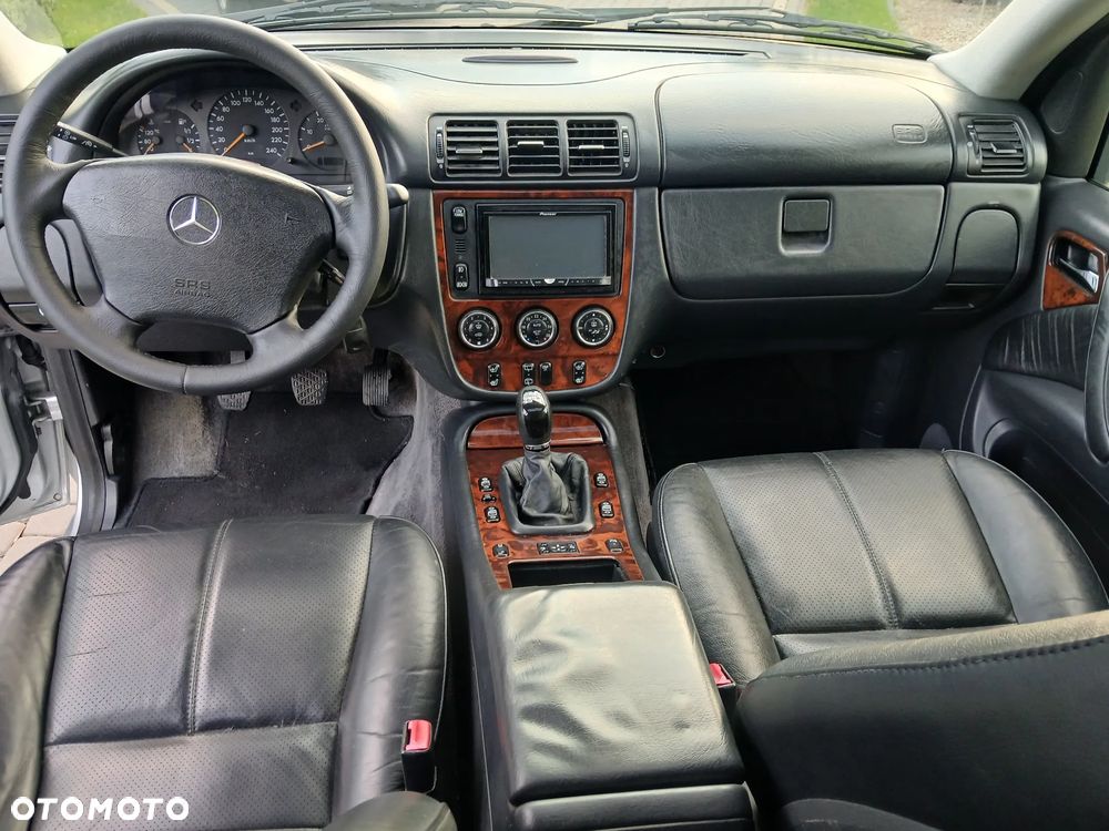 Mercedes-Benz ML 270 CDI Inspiration - 15