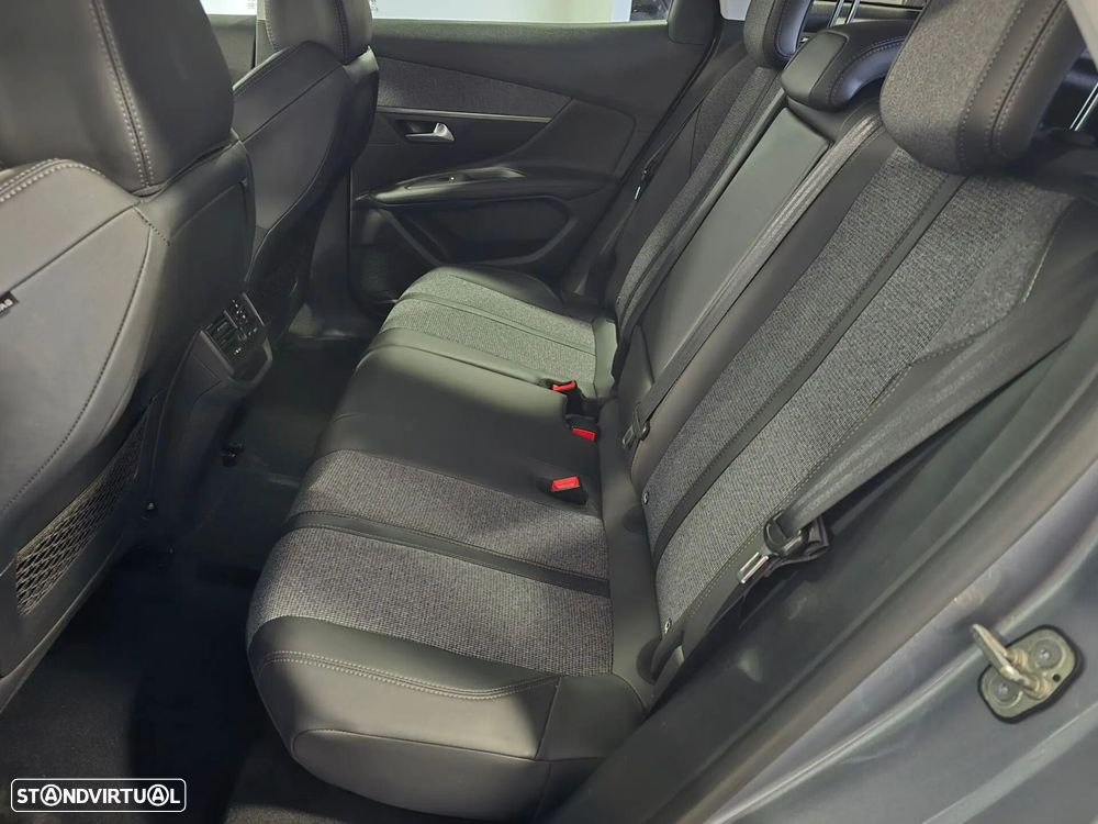 Peugeot 3008 1.2 PureTech Active Pack - 19