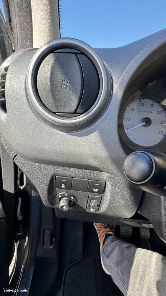 Citroën Berlingo 1.2 PureTech M Shine - 16