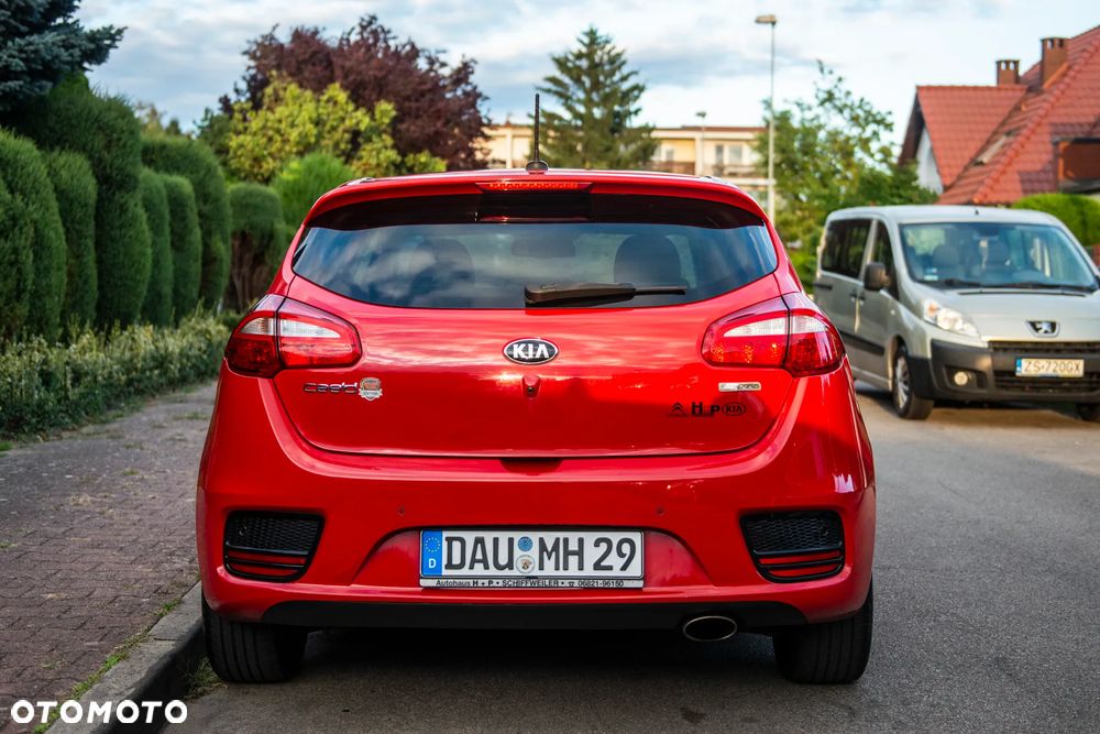 Kia Ceed 1.4 CVVT Dream Team Edition - 6
