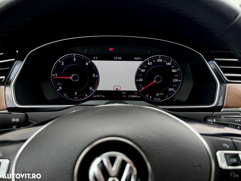 Volkswagen Passat Alltrack - 26