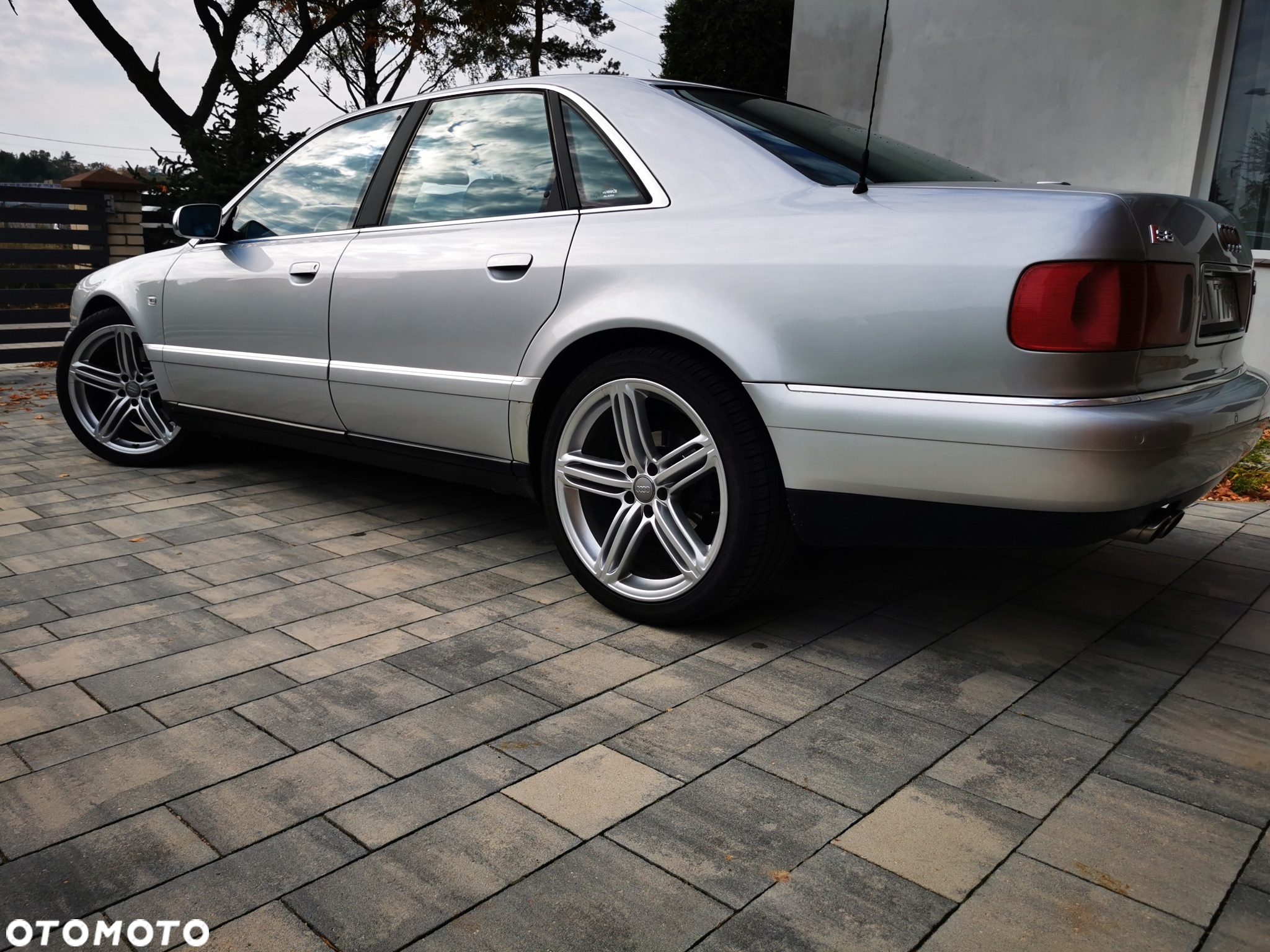 Audi S8 - 3