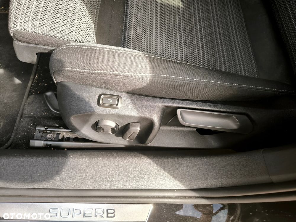Skoda Superb - 17