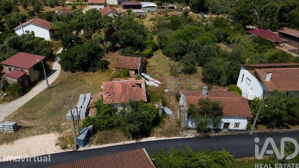 Moradia isolada em Pussos São Pedro de 59 m2 - Grande imagem: 4/27