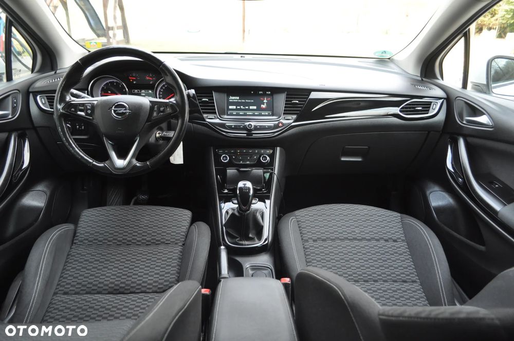 Opel Astra 1.4 Turbo Start/Stop ON - 26