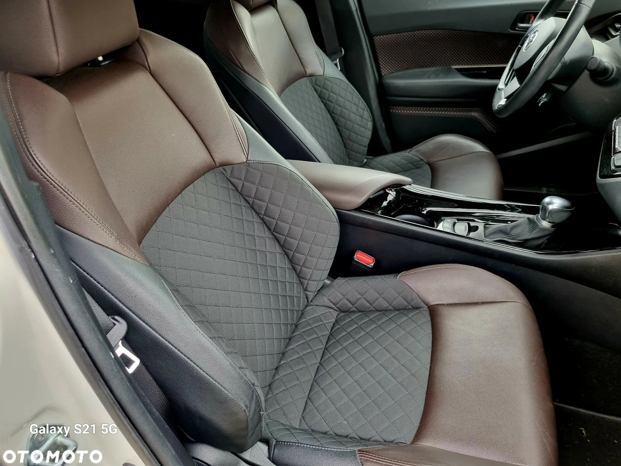 Toyota C-HR 1.8 Hybrid Executive - 6