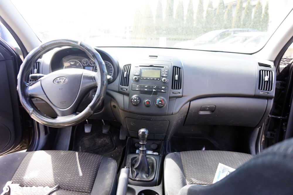 HYUNDAI I30 I KOMBI 2008 9F 1.6 CRDI D4FB 0KM SZARY na części - 12