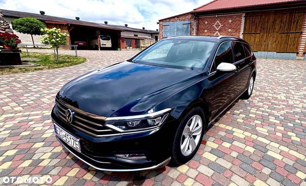 Volkswagen Passat 2.0 TDI SCR Comfortline DSG - 2