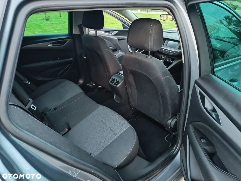 Opel Insignia - 10