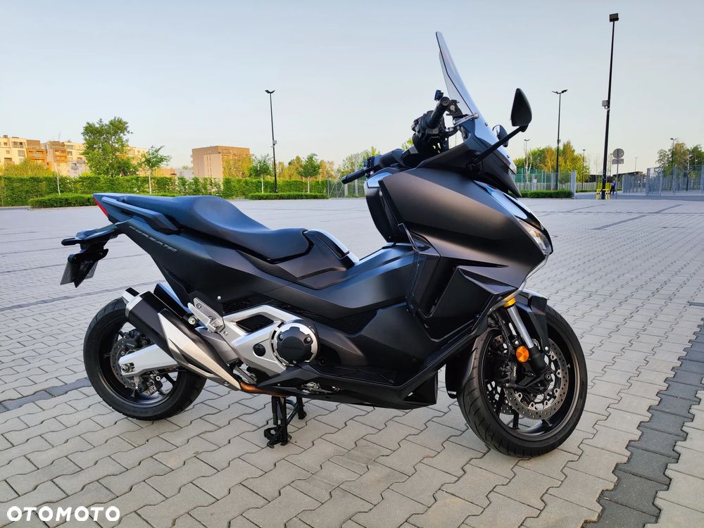 Honda NSS - 27