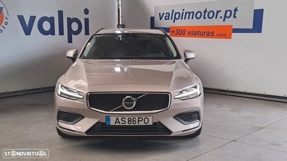 Volvo V60 2.0 B4 Momentum Core Geartronic - 4