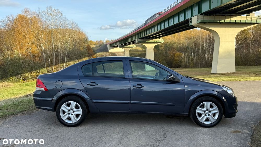 Opel Astra III 1.6 - 15