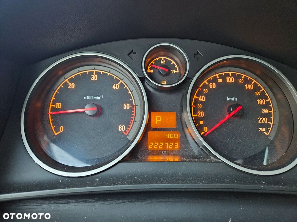 Opel Astra 1.9 CDTI Enjoy - 10