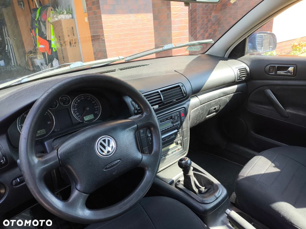 Volkswagen Passat 1.9 TDI - 9